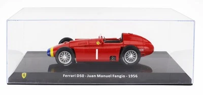 MODELLINO AUTO STATICO FERRARI F1 D50 1956 FANGIO CON VETRINA SCALA 1:24 - Immagine 1 di 4