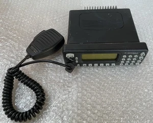 Motorola GM1200E M08KHH4CK6AN UHF Mobile Radio - Bild 1 von 6