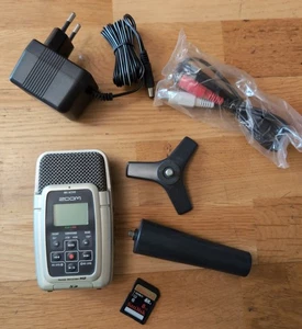 Zoom H2 Mobile Handy Recorder + 8GB SD Card - Bild 1 von 2