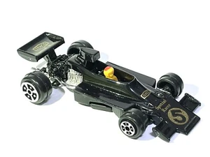 Vintage Yatming 1/64 Diecast Very Nice !! - Picture 1 of 3