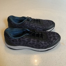 vionic leopard sandals