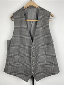 Tom Ford Gray Checked Plaid Wool Basic Base A Waist Coat Vest US Size 46L/IT 56L - Picture 1 of 6