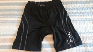 2XU Men's Biking Shorts XL Compression Padded 9" reflective - Picture 1 of 4