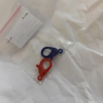 Par de broches de garra de langosta de plástico sin níquel rojo azul Foto 1 de 3