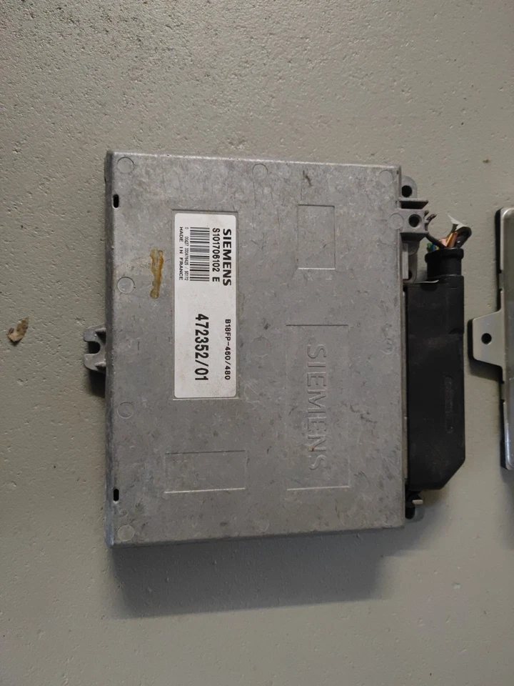 Motor Steuergerät Volvo 440 460 480  Siemens  - Image 1 of 1