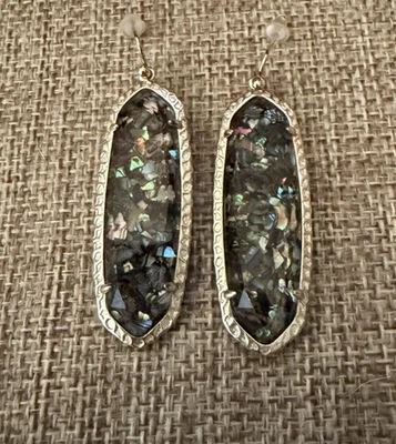 Pendientes colgantes Kendra Scott Lauren abulón aplastado tono dorado Foto 1 de 4