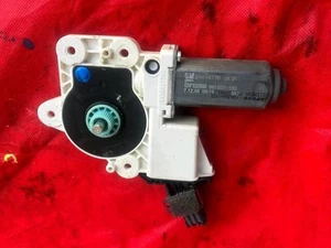Opel Signum Vectra C Fensterhebermotor Hinten Links 24414776 - Bild 1 von 4