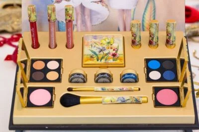 MAC Lipstick Lipglass Eyeshadow Blush Powder Brush Guo Pei CHOOSE YOUR ITEM RARE - Image 1 of 4