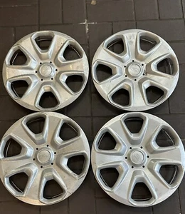 Ford Fiesta FDT3321011 wheel cap - Picture 1 of 2