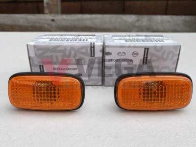 Front Guard Amber Indicator Set (2-piece) to suit Nissan Silvia S15 26160-85F00 - image 1 of 4