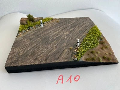 Tamiya/Dragon/Italeri/Revell 1/35 Base diorama 25x30 A10 (solo base no mezzi ) - Immagine 1 di 4