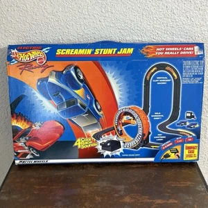 Vintage Hot Wheels Screamin’ Stunt Jam Electric Racing Slot Car Set Complete CIB - Picture 1 of 9
