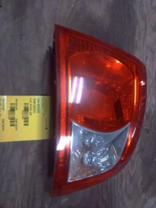 Passenger Tail Light Quarter Panel Mounted Fits 03-06 MAGENTIS 77357 - Picture 1 of 8