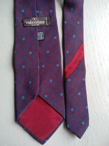 VALENTINO Dark purple floral Men's Silk Tie - Picture 1 of 4