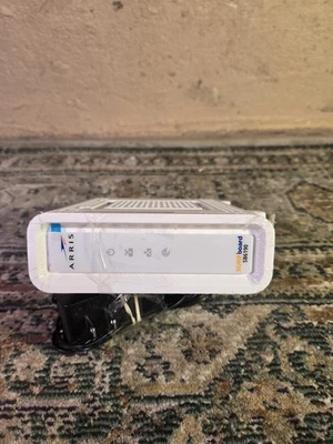 ARRIS Surfboard SB6190-RB DOCSIS 3.0 Cable Modem, White (Renewed) - Image 1 of 4