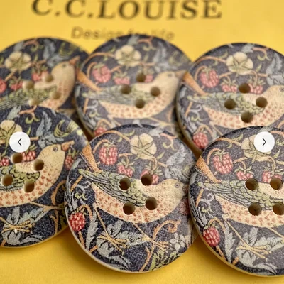 Pkg of 6 BEAUTIFUL WILLIAM MORRIS STRAWBERRY THIEF BUTTONSCLOTHING BAGS - Image 1 of 4