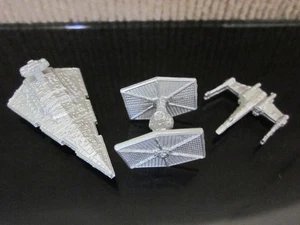 Disney Hasbro Star Wars Monopoly 2015 edizione limitata solo gettoni di ricambio - Foto 1 di 5
