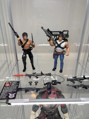 Juego de 2 figuras vintage de RAMBO: La fuerza de la libertad de Coleco de los años 80. Completo Foto 1 de 4