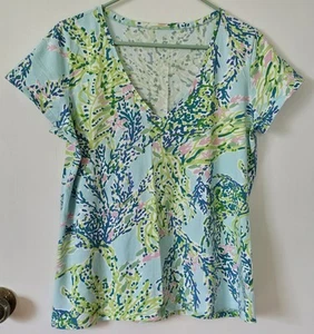 Lilly Pulitzer Tee, Michelle V-Neck, Sky Blue Heaven, X LARGE T-Shirt, dehnbar! - Bild 1 von 4