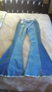 Ladies Rock & Roll Bargain Button Bell 29 x 34 Two Tone Med Wash Jeans NWT - Picture 1 of 3