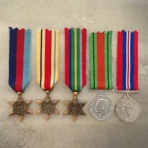 1939-45, AFRICA STAR, PACIFIC,  DEFENCE + WAR MEDAL SET | MINI | ANTIQUE TONE |  - Picture 1 of 2