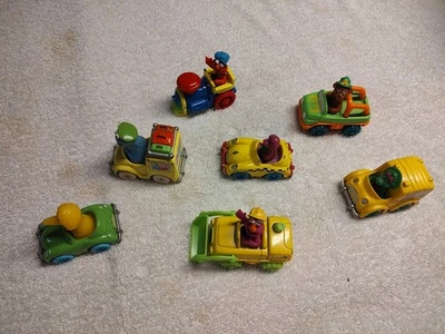 Coches de metal fundido a presión vintage de Plaza Sésamo Playskool y Barney de los años 80 7 Foto 1 de 4
