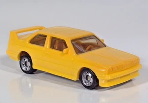 Monogram Mini Exacts 2062 BMW 325i escala 1:87 HO modelo 1989 amarillo - Imagen 1 de 10