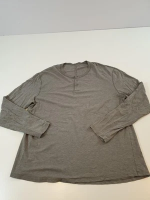 Camisa Lululemon Henley Para Hombres Grande Gris Manga Larga Botón Pullover Atlético DEFECTUOSA Foto 1 de 4