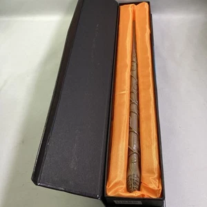Harry Potter and the Deathly Hallows - HP7 - Magic Wand In Box Made In China - Picture 1 of 5