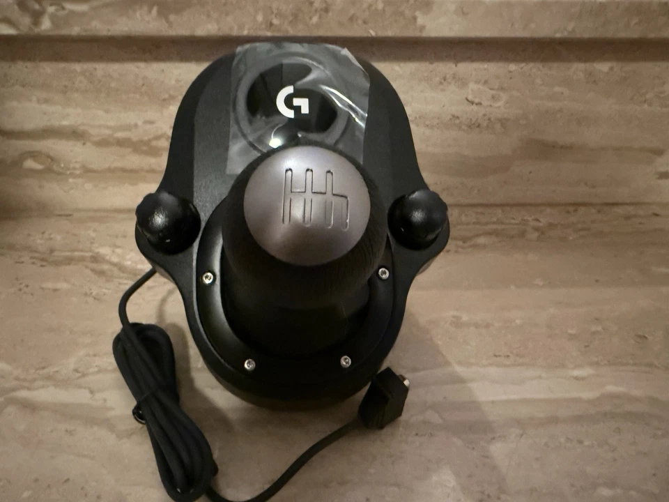 Logitech Driving Force, Compatibile con Volanti da Corsa G29, G920 e G923 - Immagine 1 di 1