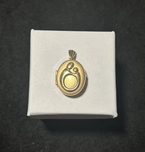 14K Solid Yellow Gold Locket Charm Not Scrap Beautiful - Picture 1 of 6