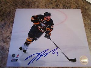 TYLER ENNIS SIGNED 8X10 GLOSSY PHOTO BUFFALO SABRES (A)