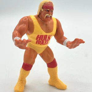 RARE! 1990 Titan Sports WWF Hulk Hogan Wrestling Action Figure - All Fingers - Picture 1 of 7
