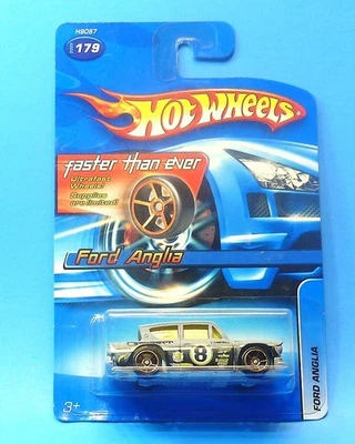 Ford Anglia 2005 Mainline Quick Threver #179 envío y devolución gratuitos en caja 1/64 Hot Wheels Foto 1 de 4