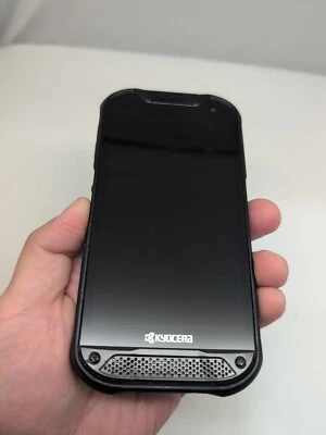 Kyocera Duraforce Pro 2 E6910 64gb (AT&T) Verizon #154 - Image 1 of 4