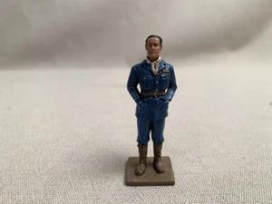 Corgi WWII Squadron Leader Douglas Bader 1:32 US59117 - Picture 1 of 9