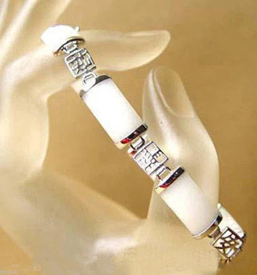 Brazalete Brazalete Blanco Jade 18KWGP Fortuna Longevidad Suerte Cierre Mujeres Niña Foto 1 de 3