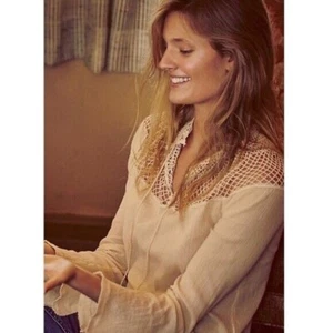 Blusa Top Free People On The Island Cuello Simulado Crochet Borlas Té Pequeña - Imagen 1 de 13