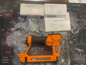 Dynastus Pneumatic Upholstery Staple Gun, 21 Gauge 1/2" Wide Crown Air Stapler - Picture 1 of 6