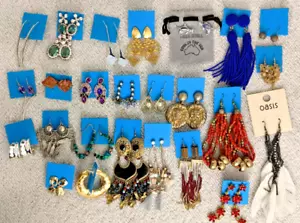 Job Lot 25 Clip-On Earrings Vintage To Modern Statement Jewelry Accessories - Picture 1 of 12