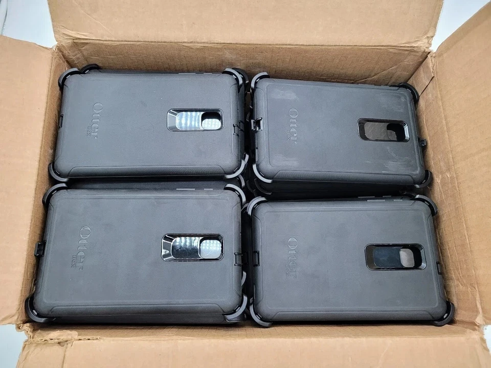 LOT OF 22 otterbox Defender Series Case for Samsung Galaxy Tab A 8-inch(2018) - Image 1 of 4