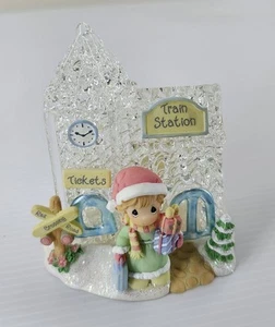 VTG A Happy Holiday Visit Spun Glass Enesco Precious Moment Christmas - Picture 1 of 5