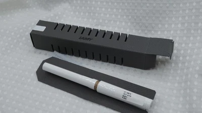 Nueva pluma estilográfica LAMY SAFARI blanca con 1 tinta azul incluida Alemania Foto 1 de 4