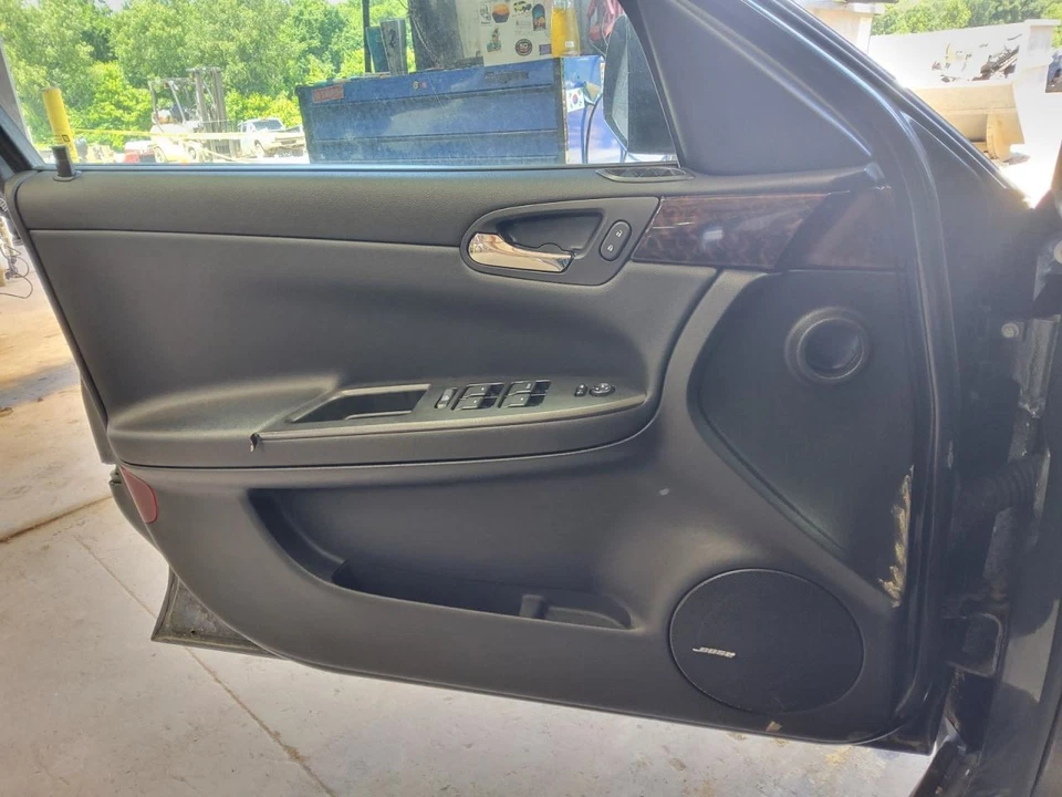 IMPALA    2014 Front Door Trim Panel 446606 - Изображение 1 из 1
