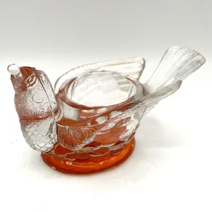 Pájaro de vidrio de la depresión transparente y naranja vintage con bayas en la boca bodega abierta - Imagen 1 de 7