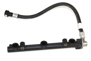 Inyector y línea de combustible Triumph Daytona 955i T1240798 T1240899 - Imagen 1 de 2