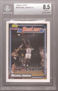 1992-93 TOPPS # 3 - MICHAEL JORDAN - Lo más destacado - Beckett - BGS-8,5 = Casi nuevo-Nuevo Nuevo Nuevo + - Imagen 1 de 4