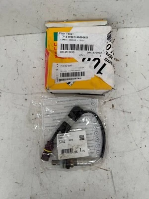 NGK 5752 Lambda Oxygen O2 Sensor for  MERCEDES-BENZ C-Class CLK A0015407317 - Image 1 of 4