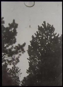 RARE Glass Magic Lantern Slide PARACHUTIST DATED MAY 19 1917 WW1 PHOTO GERMAN ? - Picture 1 of 2