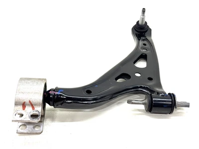 Brazo de control inferior delantero izquierdo Chevrolet Equinox 2018-2024 87821885 OEM Foto 1 de 4